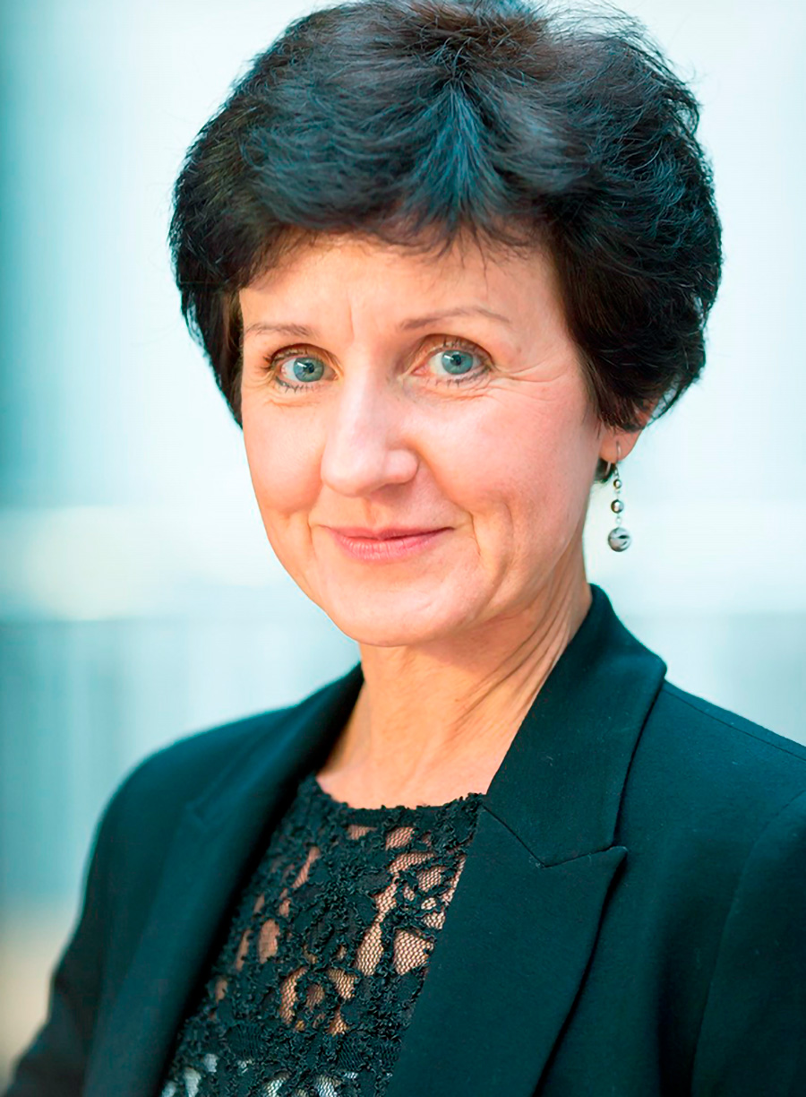 Elżbieta Aleksandrowicz >Elżbieta Aleksandrowicz